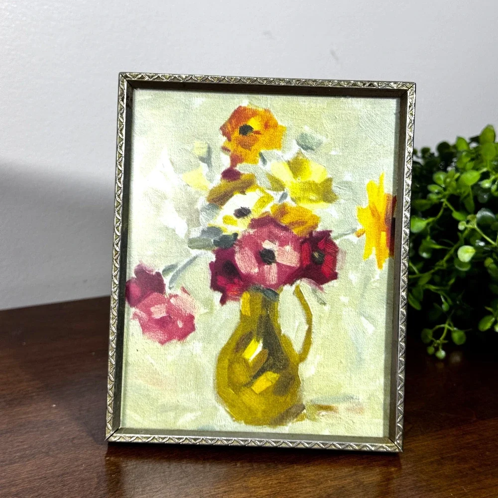 Vintage Gold Tone Ornate 4x5 Picture Frame with Floral Print